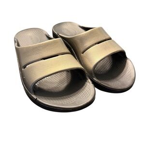 OOFOS OOMEGA Ooahh Platform Comfort Slide Iridescent Gray Women US‎ 9 / EU 40